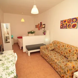 catania-apartment-liotro.sicilyhotelsitaly.net/